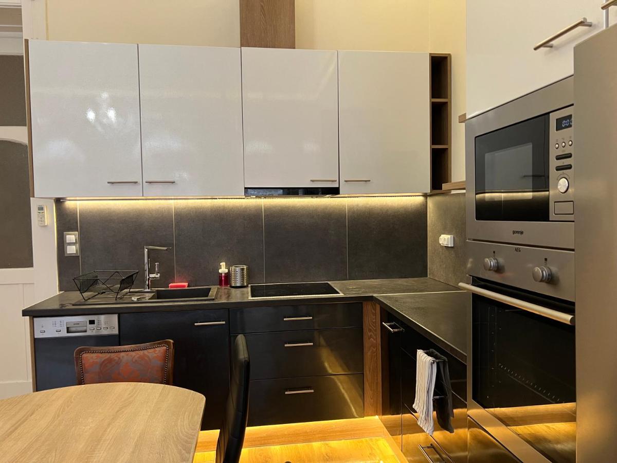 P9 By Small Home بودابست المظهر الخارجي الصورة