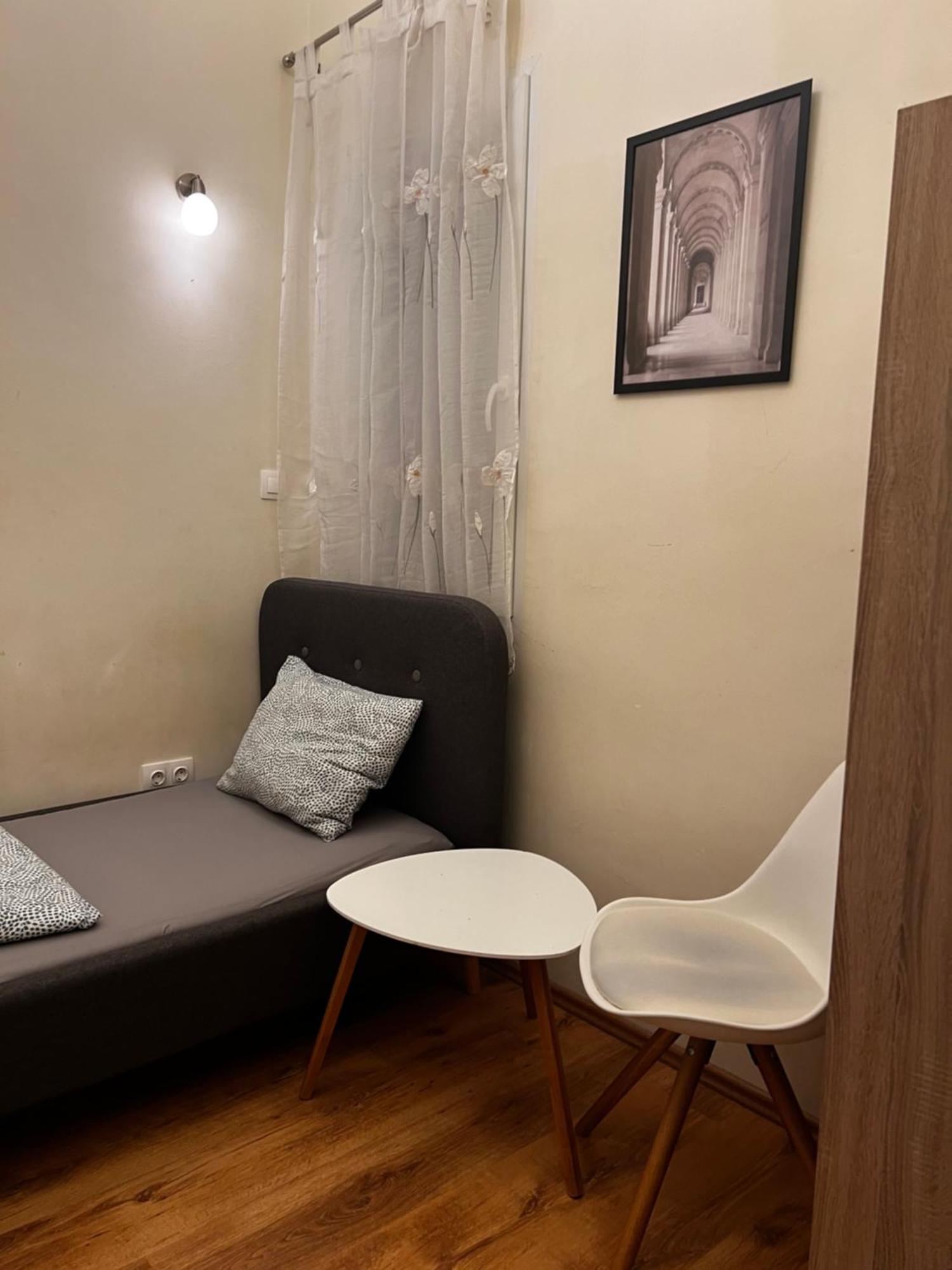 P9 By Small Home بودابست المظهر الخارجي الصورة