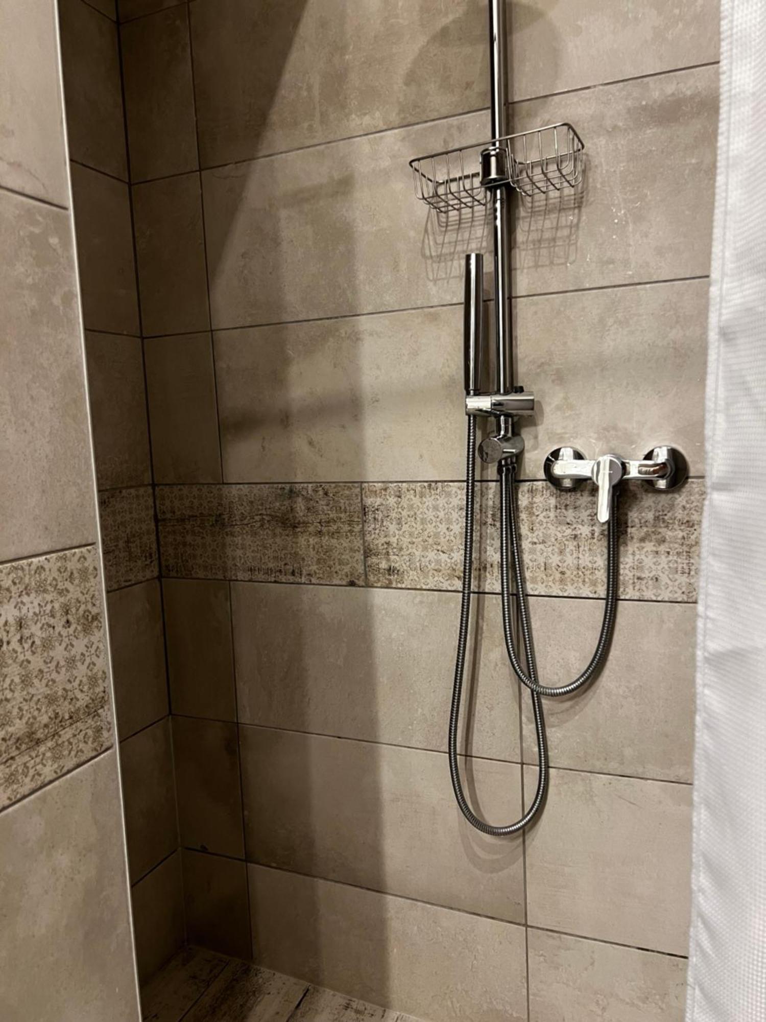 P9 By Small Home بودابست المظهر الخارجي الصورة