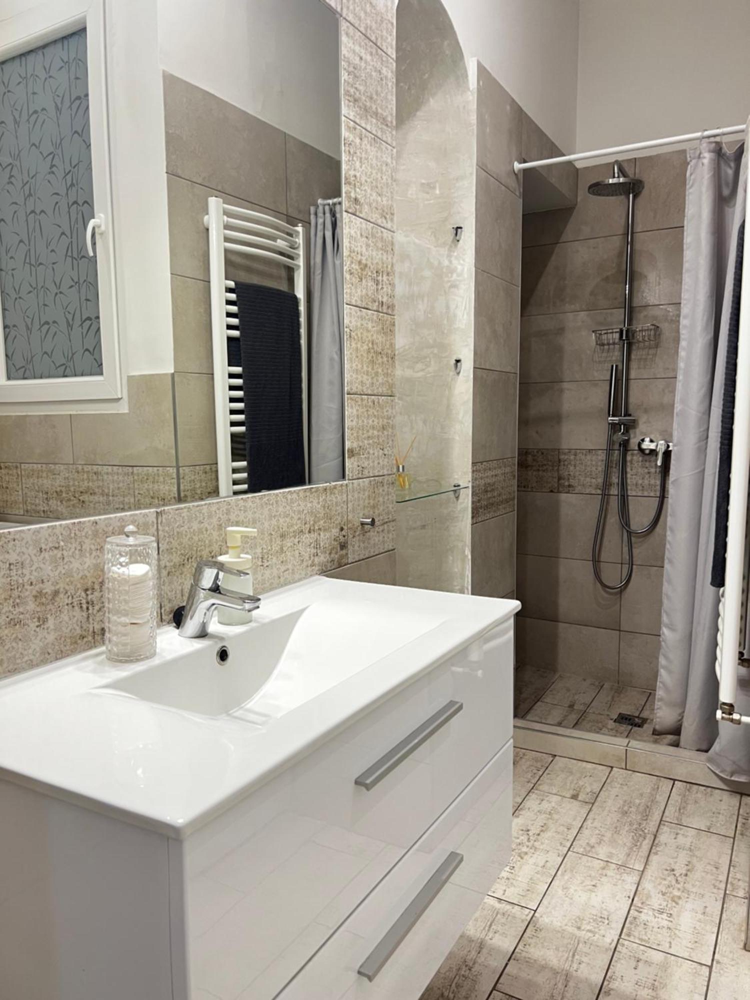 P9 By Small Home بودابست المظهر الخارجي الصورة
